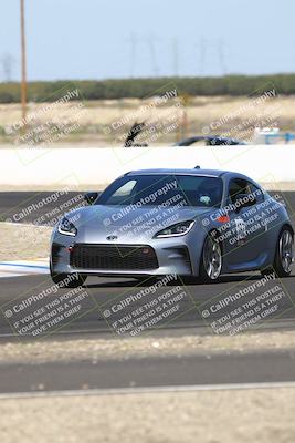 media/Oct-05-2025-Speed Ventures (Sun) [[aa9b841edf]]/Black/Session 3 (Turn 1)/
